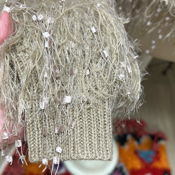 NWT Fuzzy Garland Sweater - Picture 6 of 12